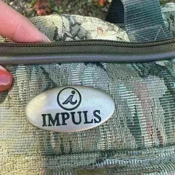 IMPULS luggage carry on toiletry bag. Tapestry. Vintage. - Picture 8 of 13